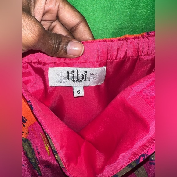 100% Silk Tibi Dress size 6 - Picture 5 of 7